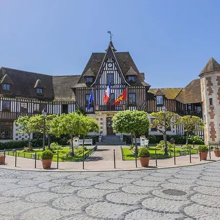 Double Terrasses - 50m - Parking * Bénerville-sur-Mer